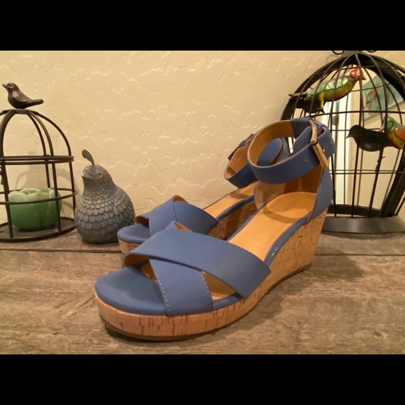 Tommy Hilfiger ankle strap wedge cork sandals - Picture 14 of 16